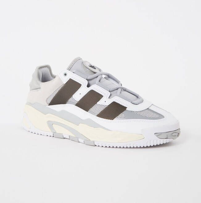 Adidas Niteball sneaker met leren en su&#xE8, de details