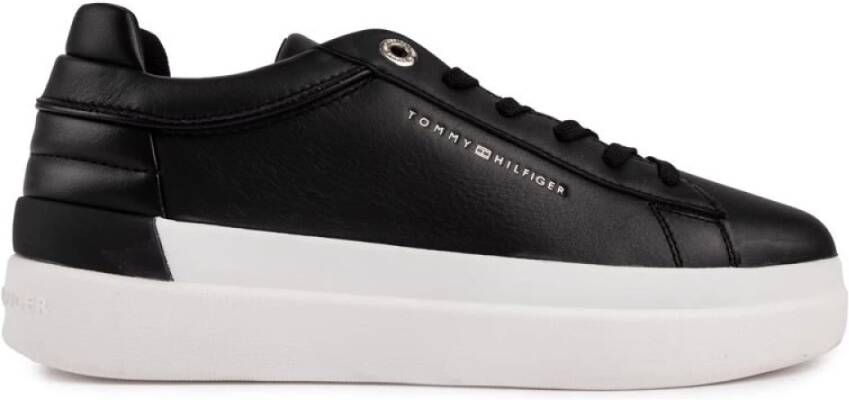 Tommy Hilfiger Zwarte Lage Sneakers Feminine Elevated