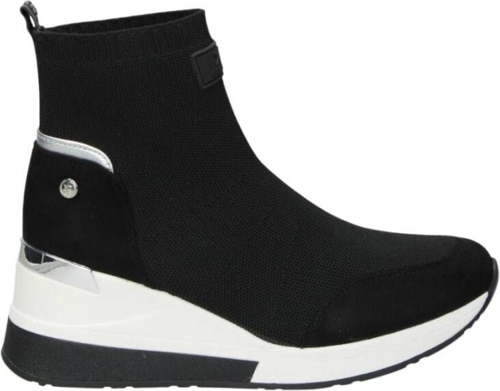 XTI Sneakers Zwart Dames